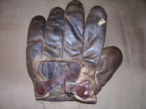 c. 1890's-00's Webless Buckle Back Back